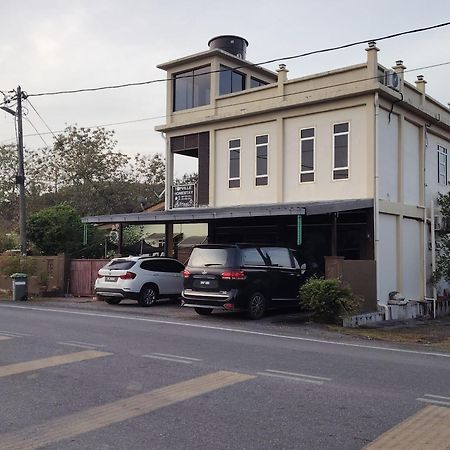 Topville Homestay Kangar Εξωτερικό φωτογραφία
