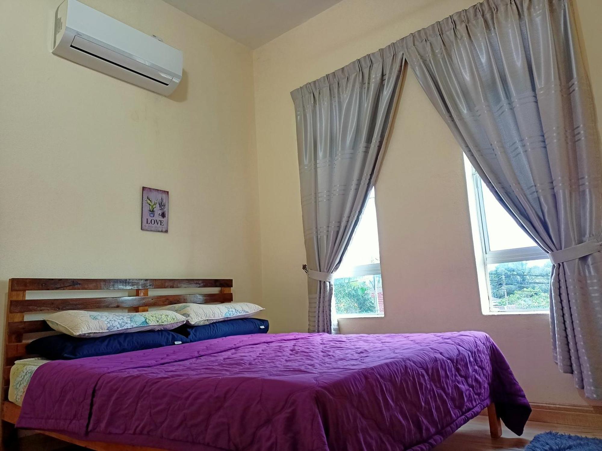 Topville Homestay Kangar Εξωτερικό φωτογραφία
