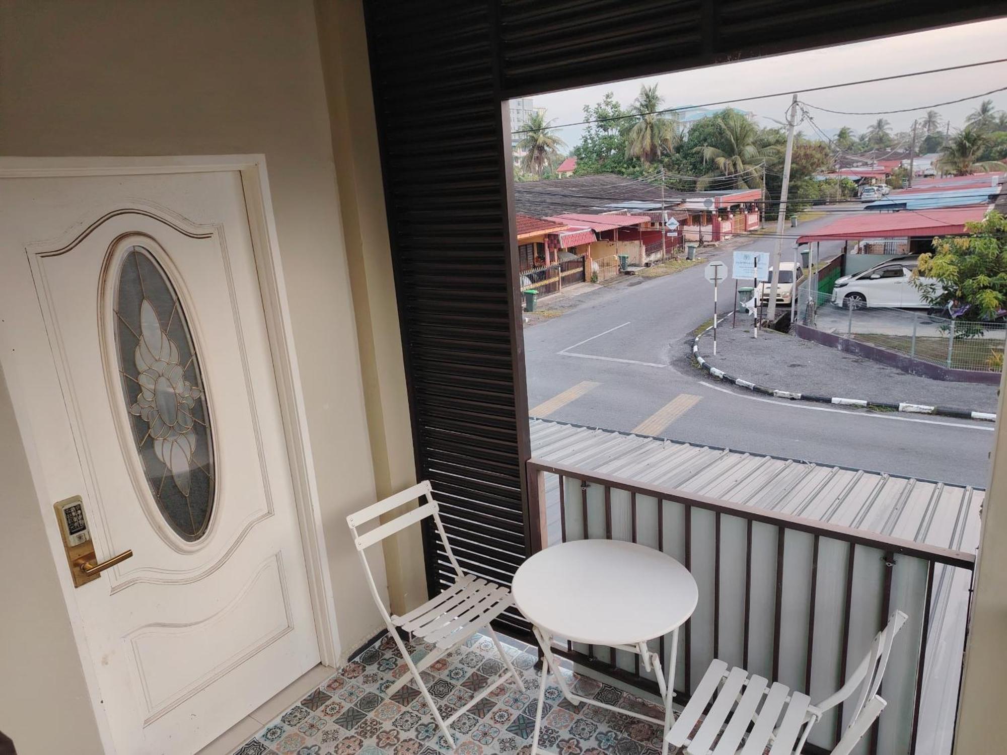 Topville Homestay Kangar Εξωτερικό φωτογραφία